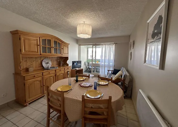 2 Pièces Avec Loggia, à 100m De La - 4 Couchages, Tv, Lave-linge, Proche Commerces - Fr-1-224c-311 Apartamento *