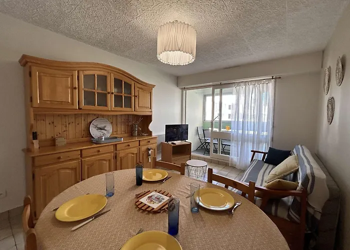 2 Pièces Avec Loggia, à 100m De La - 4 Couchages, Tv, Lave-linge, Proche Commerces - Fr-1-224c-311 Apartamento