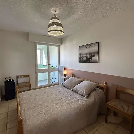 2 Pièces Avec Loggia, à 100m De La - 4 Couchages, Tv, Lave-linge, Proche Commerces - Fr-1-224c-311 *